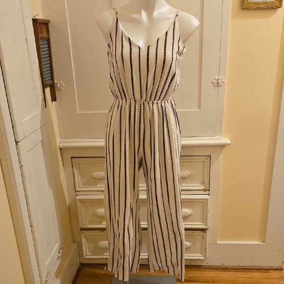 one clothing Pants - One Love Clothing soft polyester textured jumpsuit Sz L *